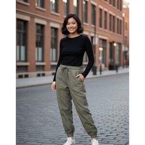 Wilo The‎ Label Parachute Pants Women's Medium Sage Green Tapered Leg Trouser